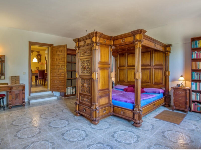 7 Schlafzimmer Landhaus zu verkaufen