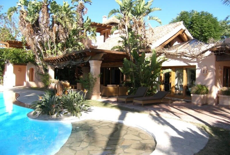 5 bedroom Villa for sale