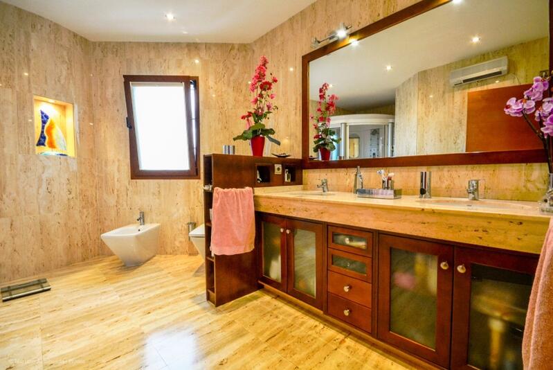 5 Cuarto Villa en venta