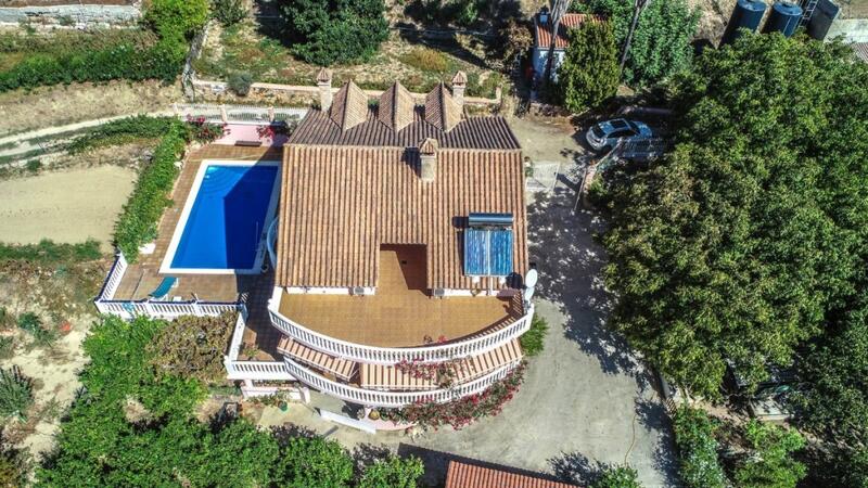 4 Cuarto Casa de Campo en venta