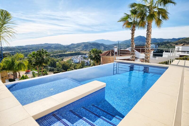 Villa for sale in Benahavis, Málaga