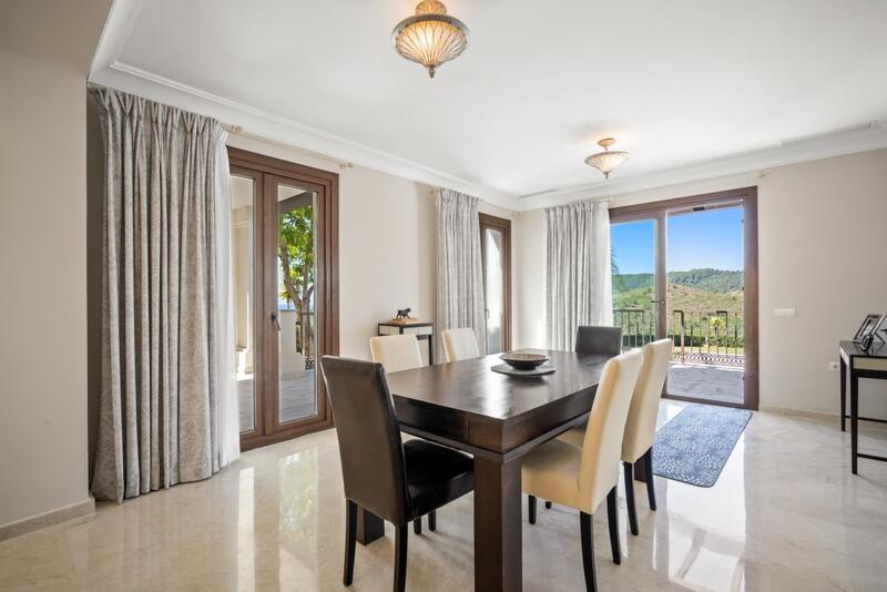 6 bedroom Villa for sale