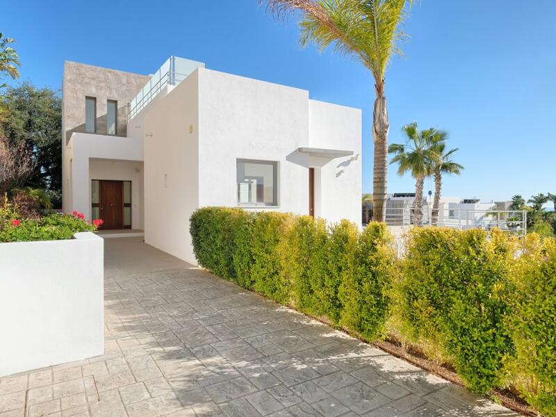 4 bedroom Villa for sale