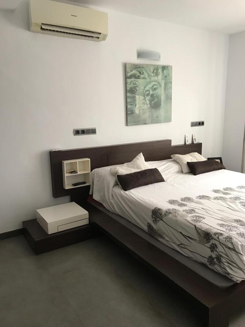 4 Cuarto Adosado en venta