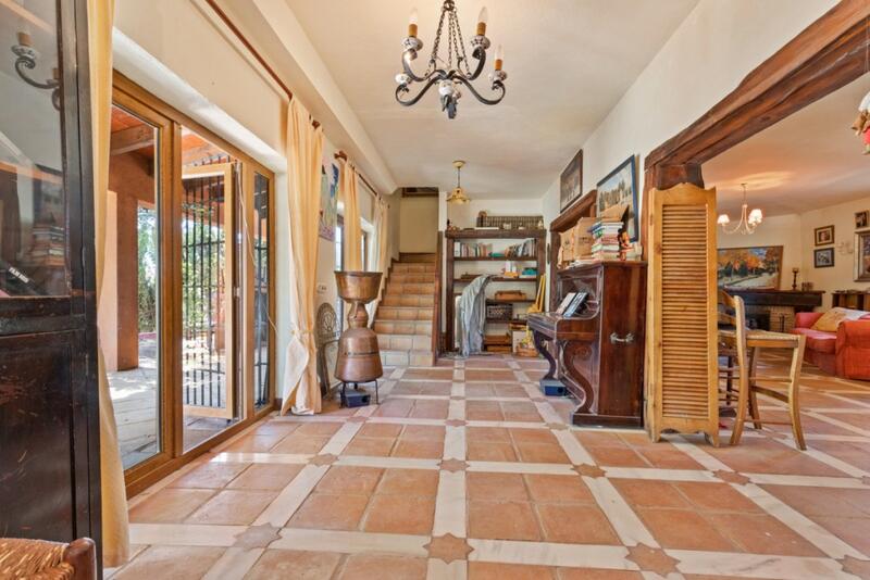 4 bedroom Country House for sale