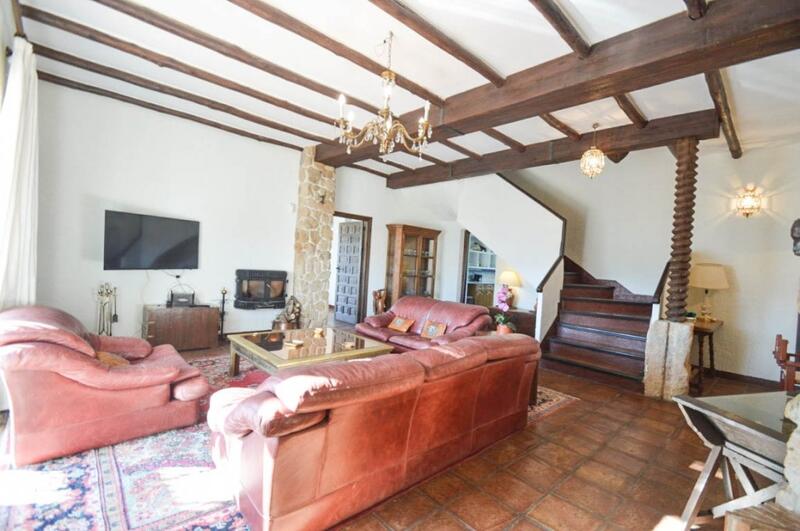 10 bedroom Country House for sale