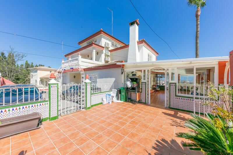 10 Cuarto Villa en venta