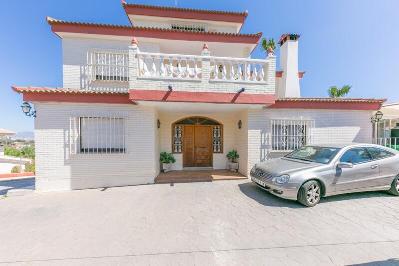 10 Cuarto Villa en venta