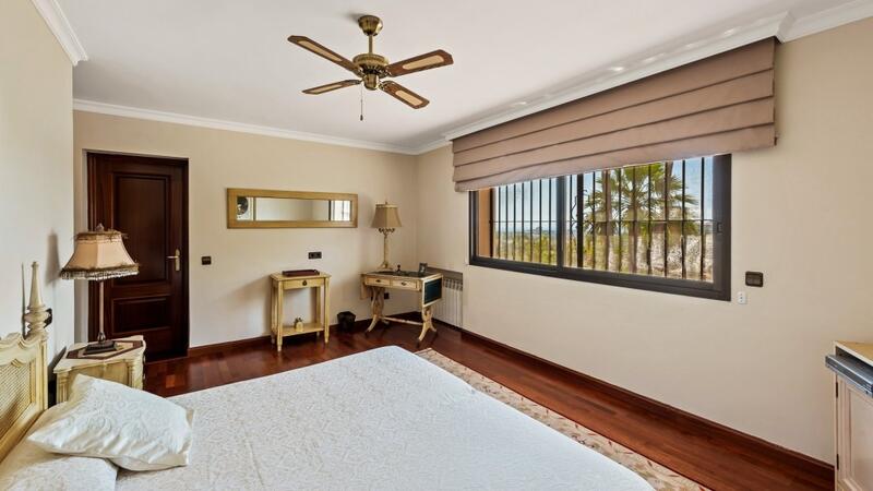 4 bedroom Villa for sale