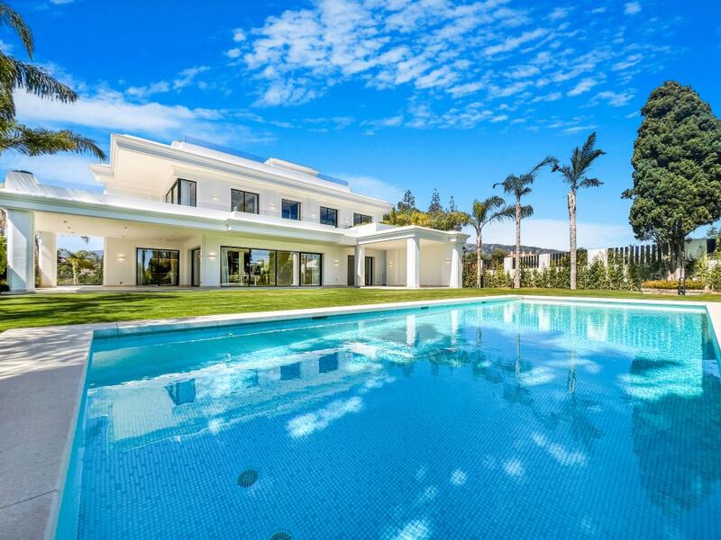 Villa til salg i Marbella, Málaga