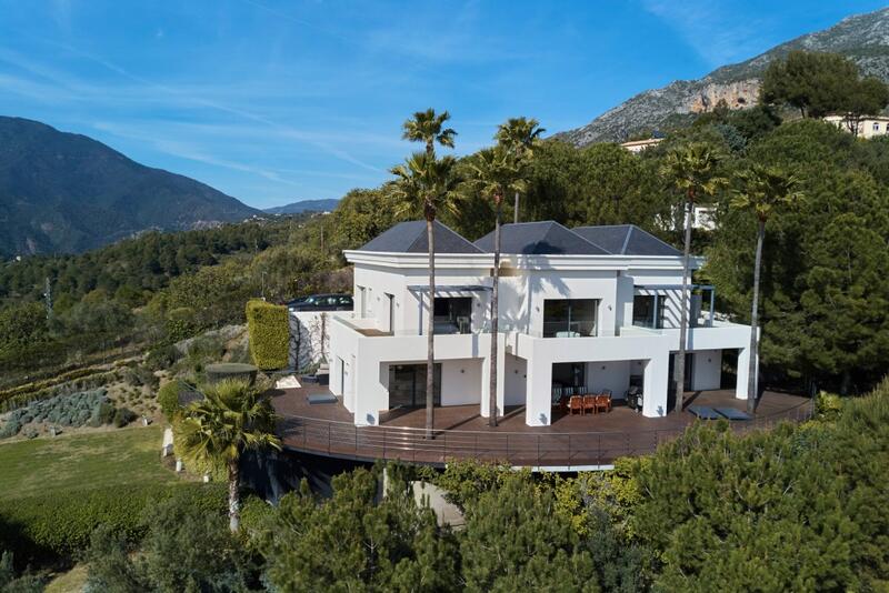 Villa en venta en Istan, Málaga