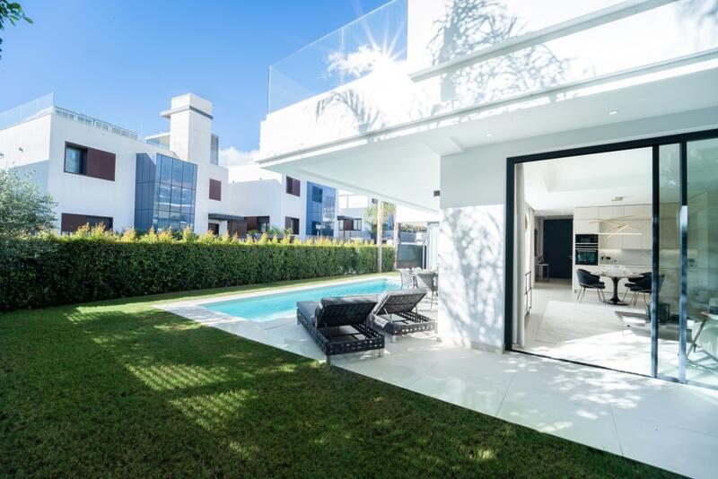 4 slaapkamer Villa Te koop
