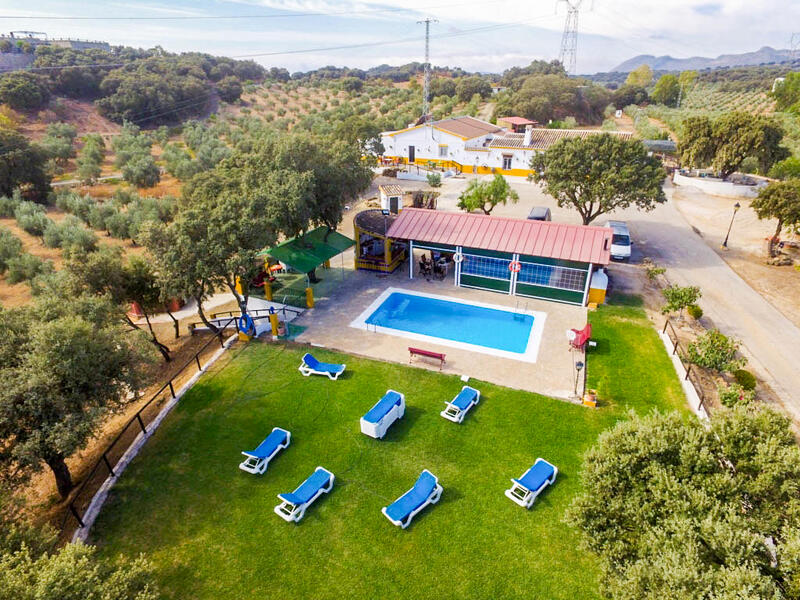 12 Cuarto Casa de Campo en venta