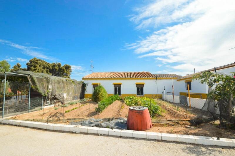 12 Cuarto Casa de Campo en venta