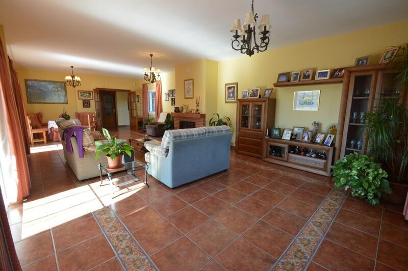 6 Cuarto Villa en venta