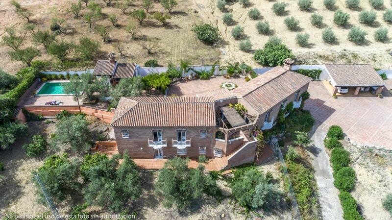 Landhuis Te koop in Alhaurin de la Torre, Málaga