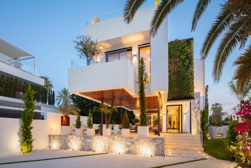 Villa til salg i Marbella, Málaga