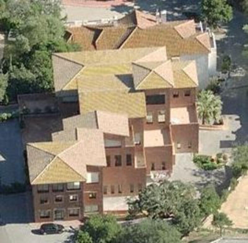 24 Cuarto Local Comercial en venta
