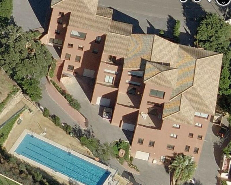 24 Cuarto Local Comercial en venta