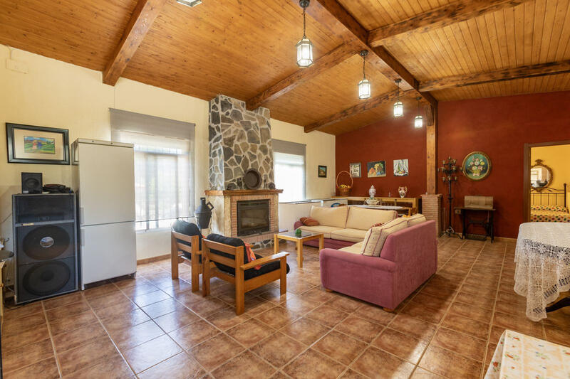 3 Schlafzimmer Landhaus zu verkaufen