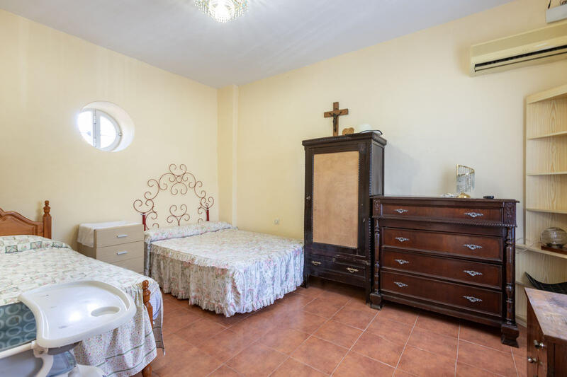 3 Schlafzimmer Landhaus zu verkaufen