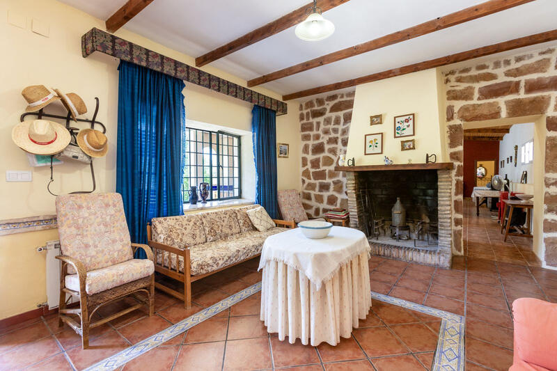 3 Schlafzimmer Landhaus zu verkaufen
