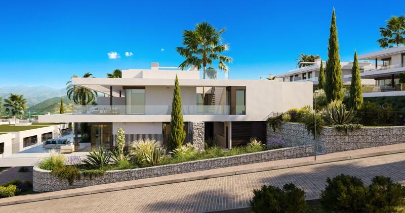 Byhus til salg i Marbella, Málaga