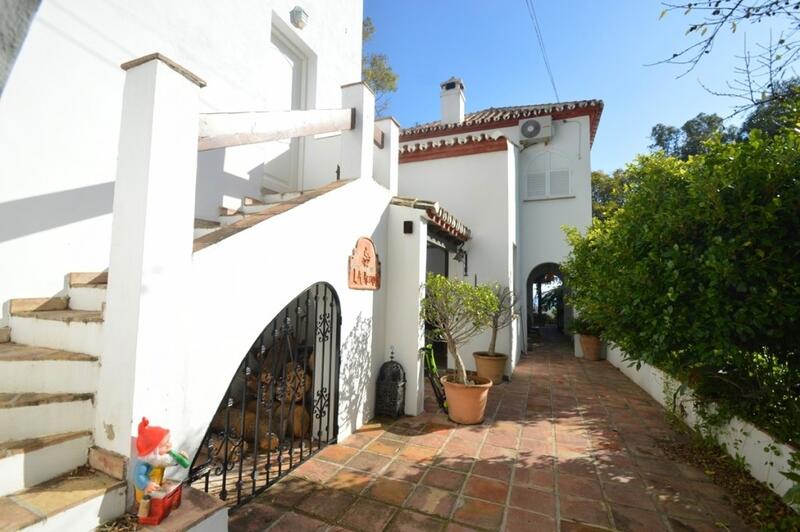 7 Cuarto Villa en venta