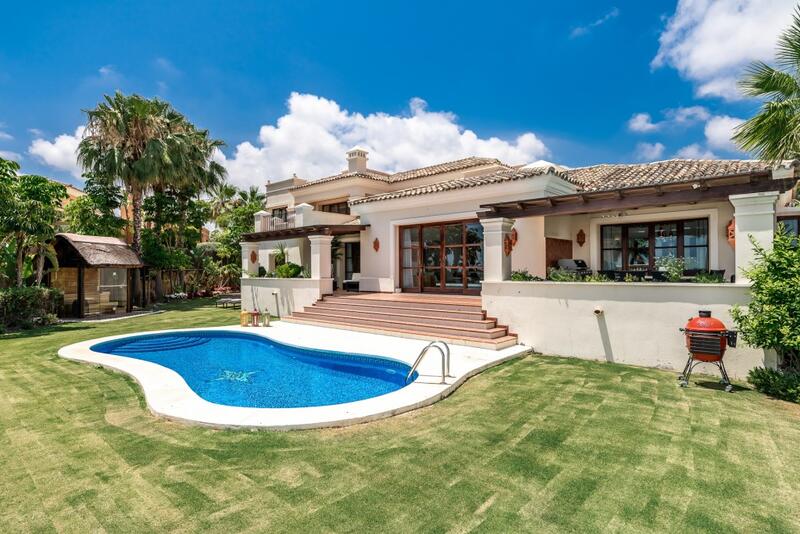 6 bedroom Villa for sale