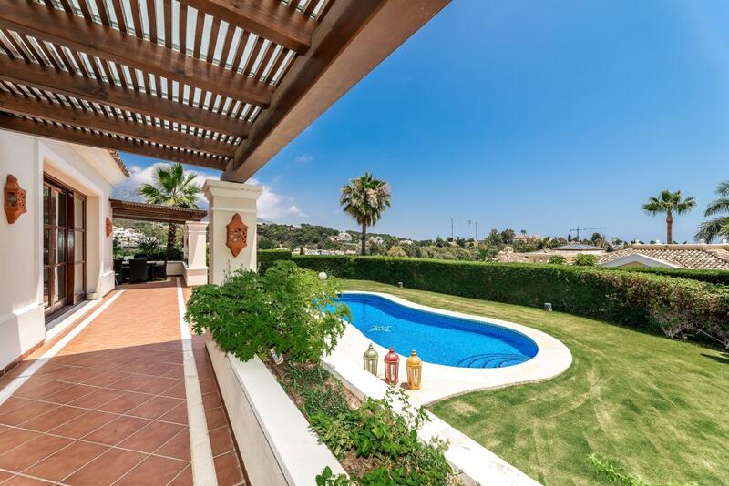 6 bedroom Villa for sale