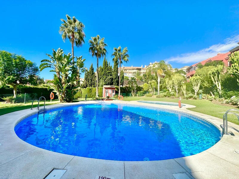 Apartamento en venta en Riviera del Sol, Málaga