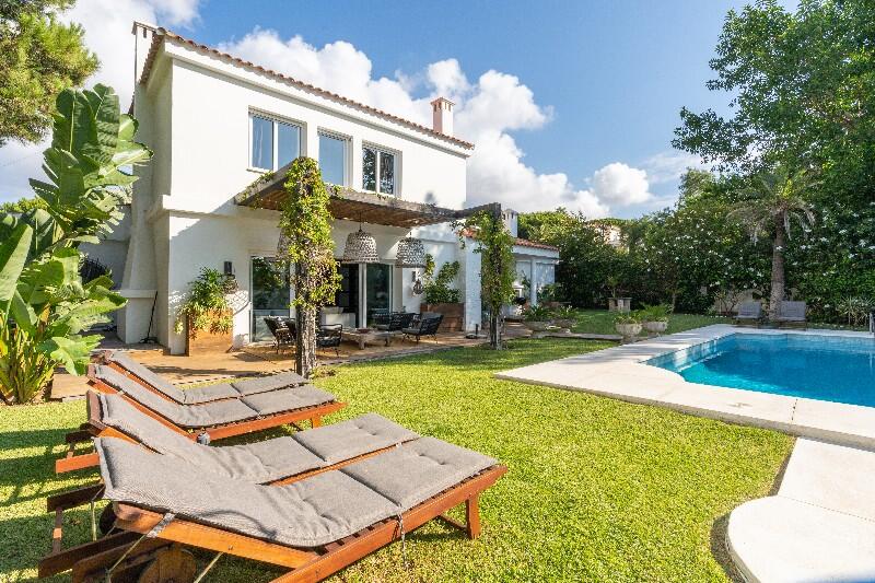 Villa til salgs i Marbella, Málaga