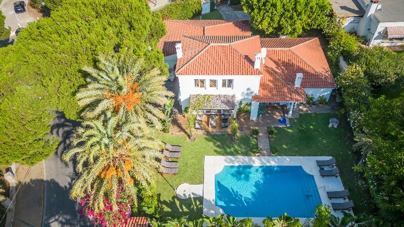 6 bedroom Villa for sale