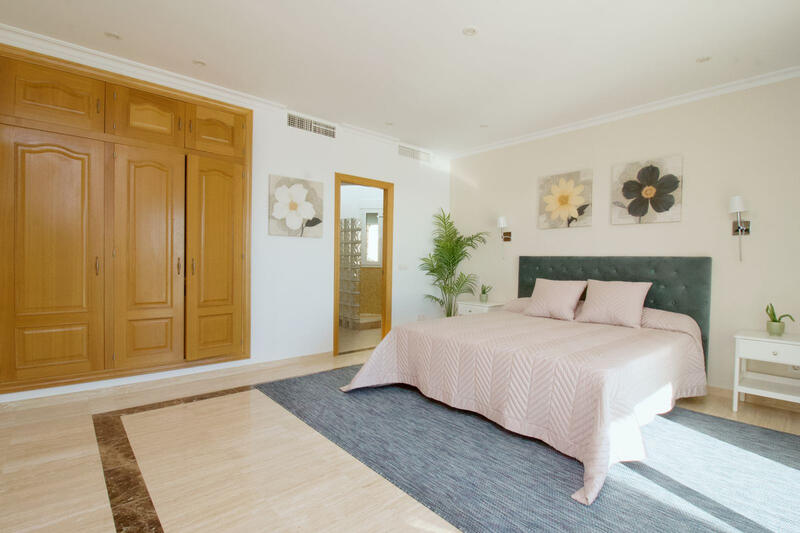 7 chambre Villa à vendre