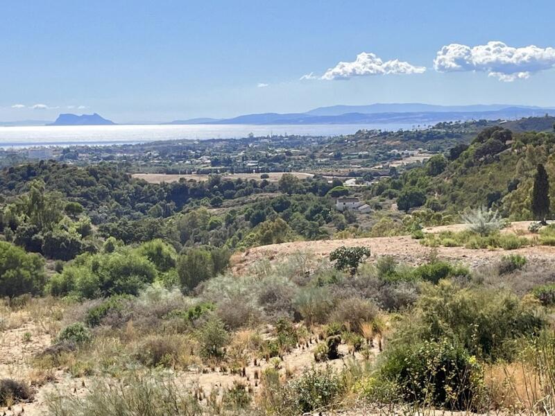 Land for sale in Estepona, Málaga