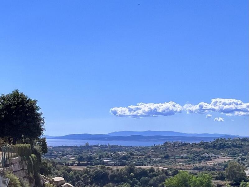 Landa till salu i Estepona, Málaga