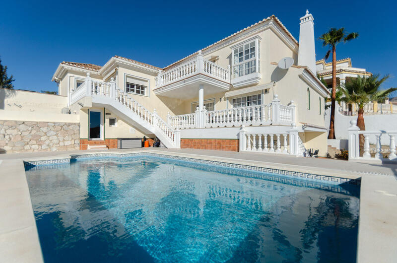 Villa en venta en Mijas, Málaga