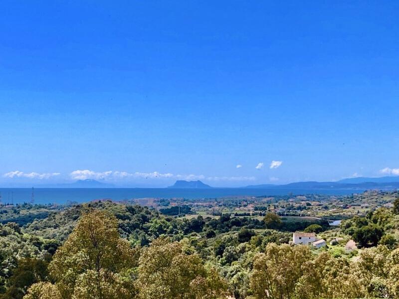 Land for sale in Estepona, Málaga