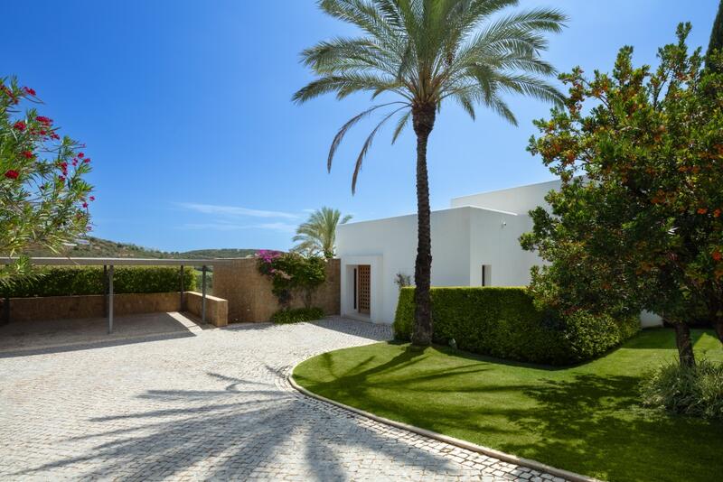 6 bedroom Villa for sale