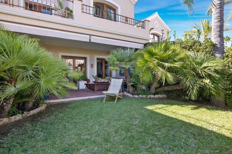 Maison de Ville à vendre dans El Paraiso, Málaga