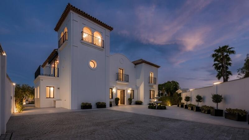 Villa en venta en Benahavis, Málaga