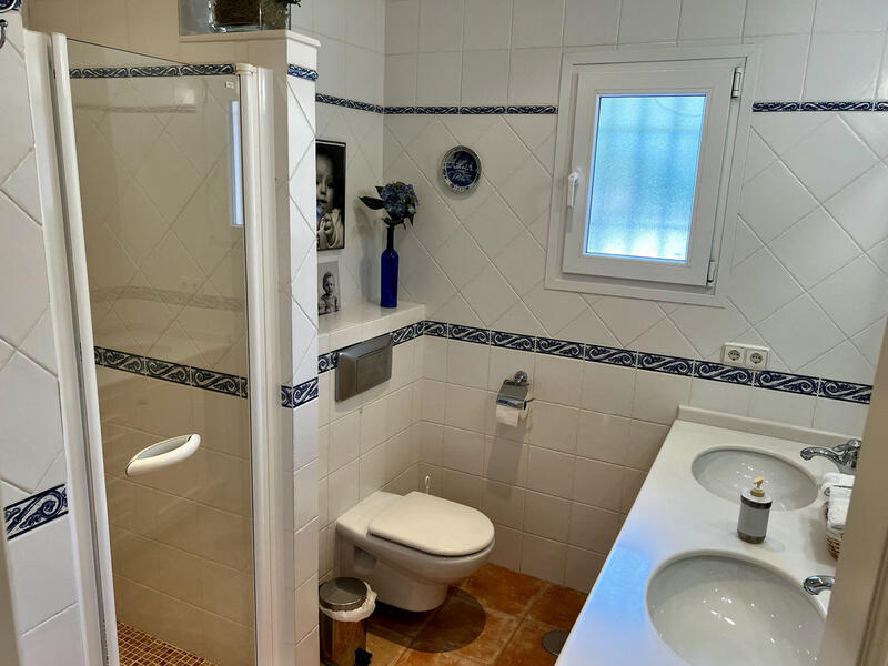 3 Cuarto Villa en venta