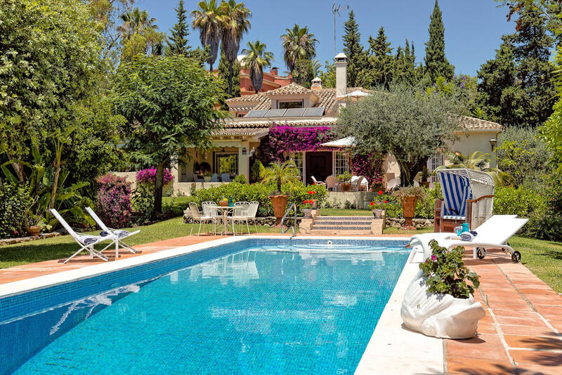 Villa à vendre dans San Pedro Alcantara, Málaga