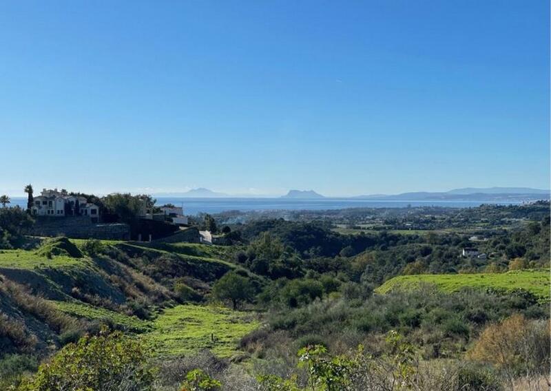 Land for sale in Estepona, Málaga