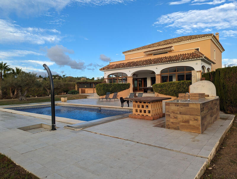 Villa à vendre dans Alhaurin el Grande, Málaga