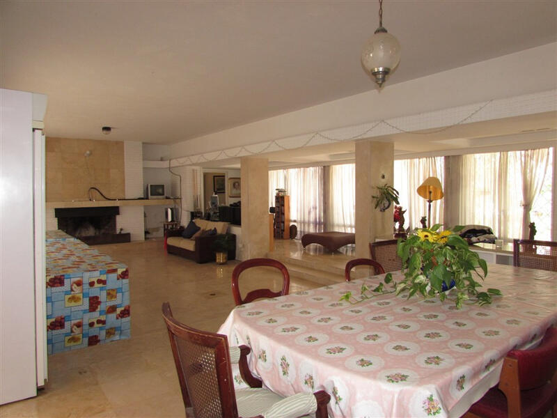 4 Cuarto Villa en venta