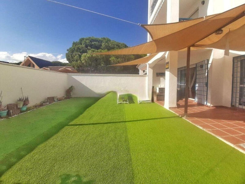 Apartment for sale in Calahonda, Málaga