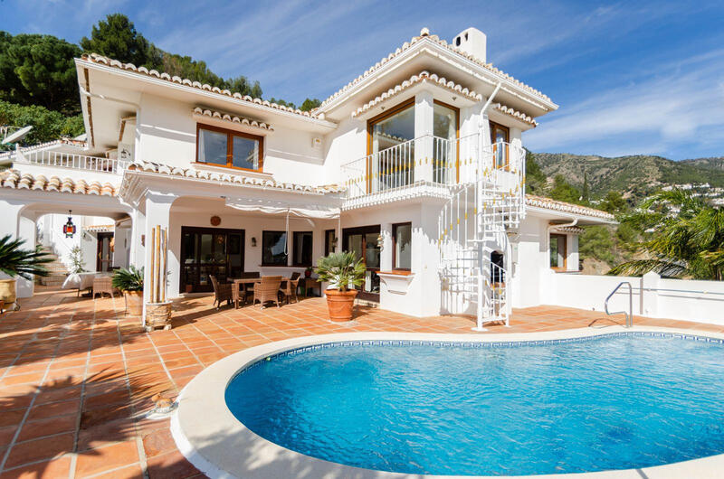 5 bedroom Villa for sale