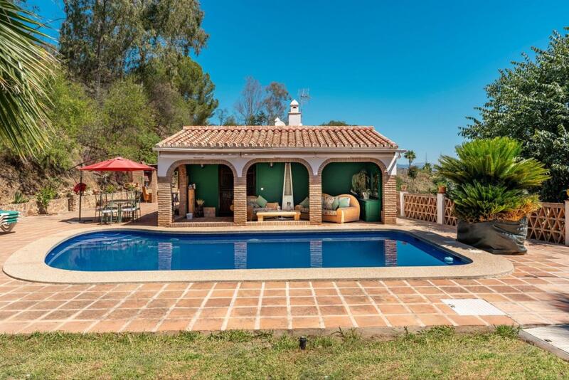 Villa en venta en Coin, Málaga