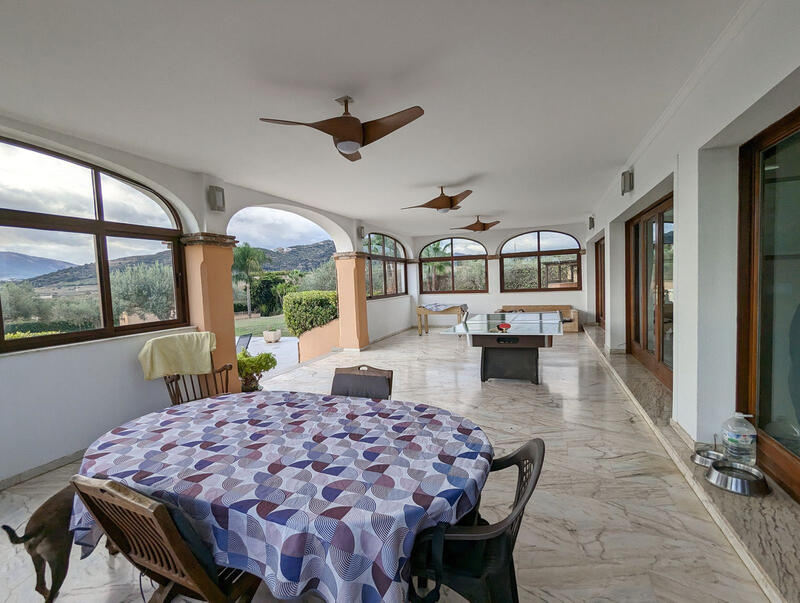 4 Cuarto Villa en venta